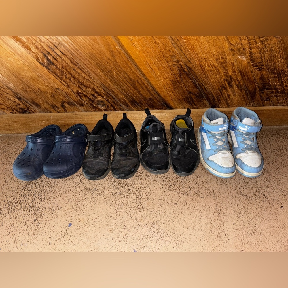 Lot of 4 kids shoes